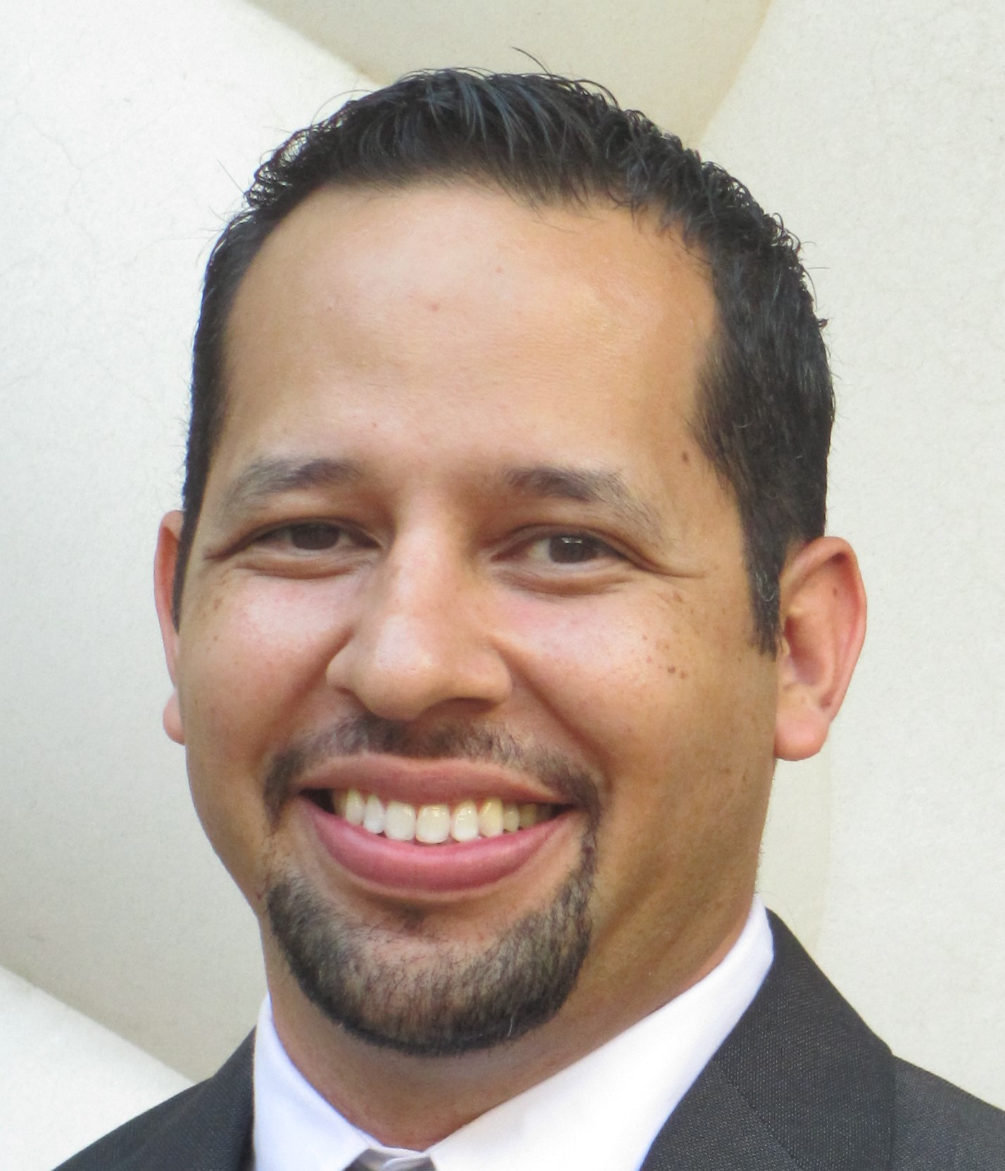 Manny Cristales