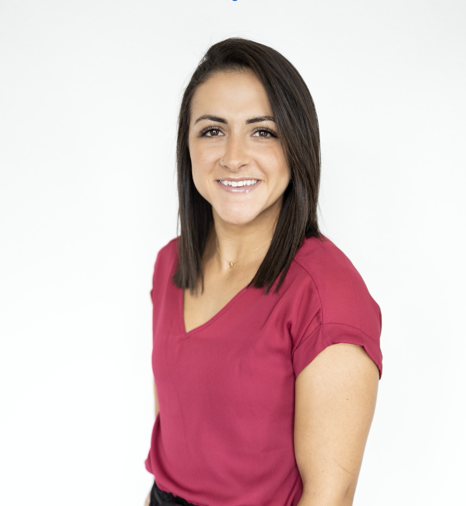 Cassandra Leony